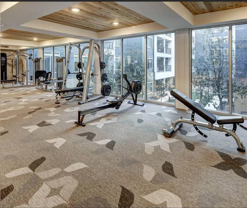 Beautiful Riverwalk Apt With Full Amenities, King Bed & Free Parking San Antonio Exterior foto